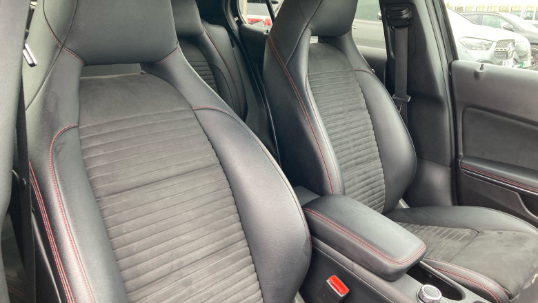 Mercedes-Benz GLA 180 AMG Line Edition 5dr Auto Petrol Hatchback